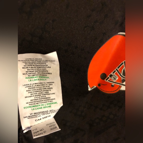 Cleveland Browns coolbase  short sleeve T-shirt, majestic brand, EUC size medium - Picture 8 of 9